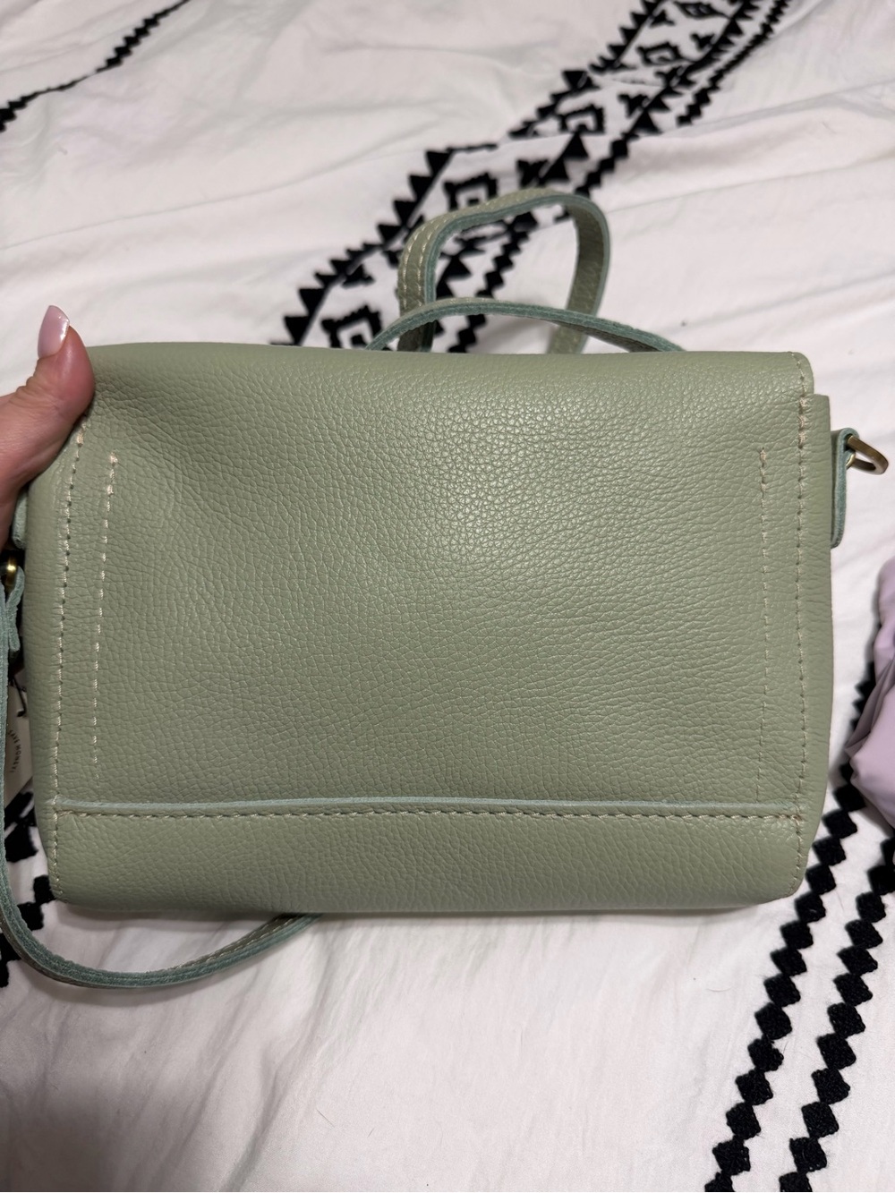 Portland Leather Metro Crossbody Pistachio Green Pebbled Leather Bag NWT - Picture 6 of 7